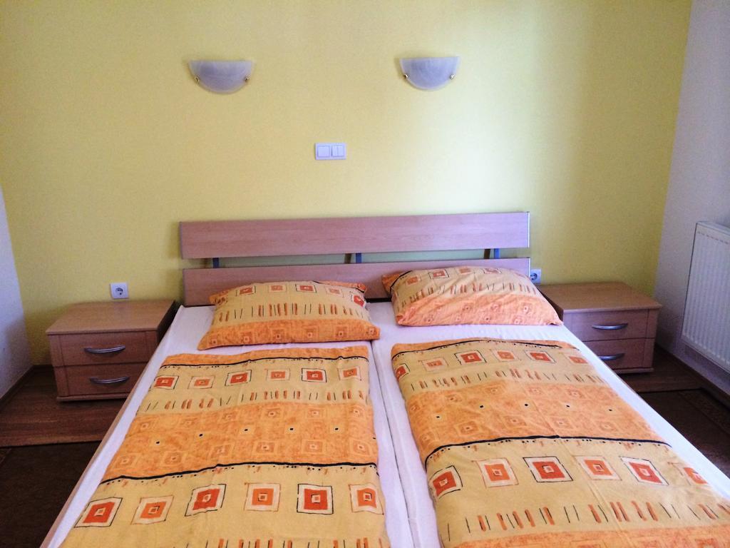 Tourist Farm Salamun Villa Banovci Ngoại thất bức ảnh